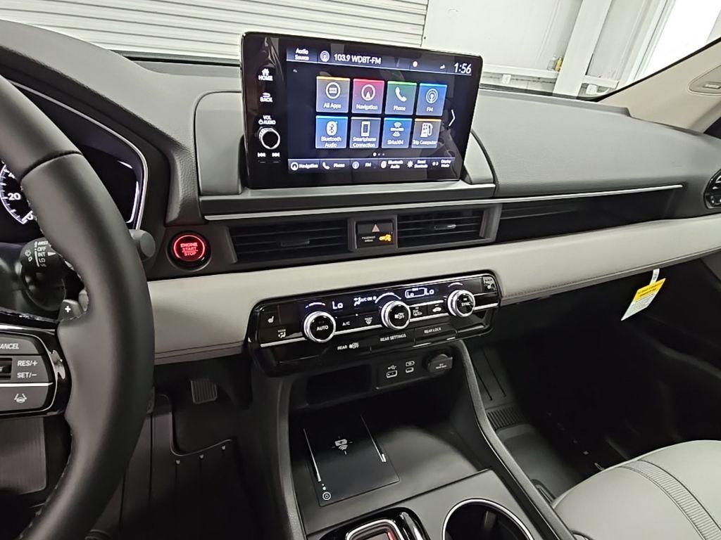 new 2025 Honda Pilot car, priced at $51,550