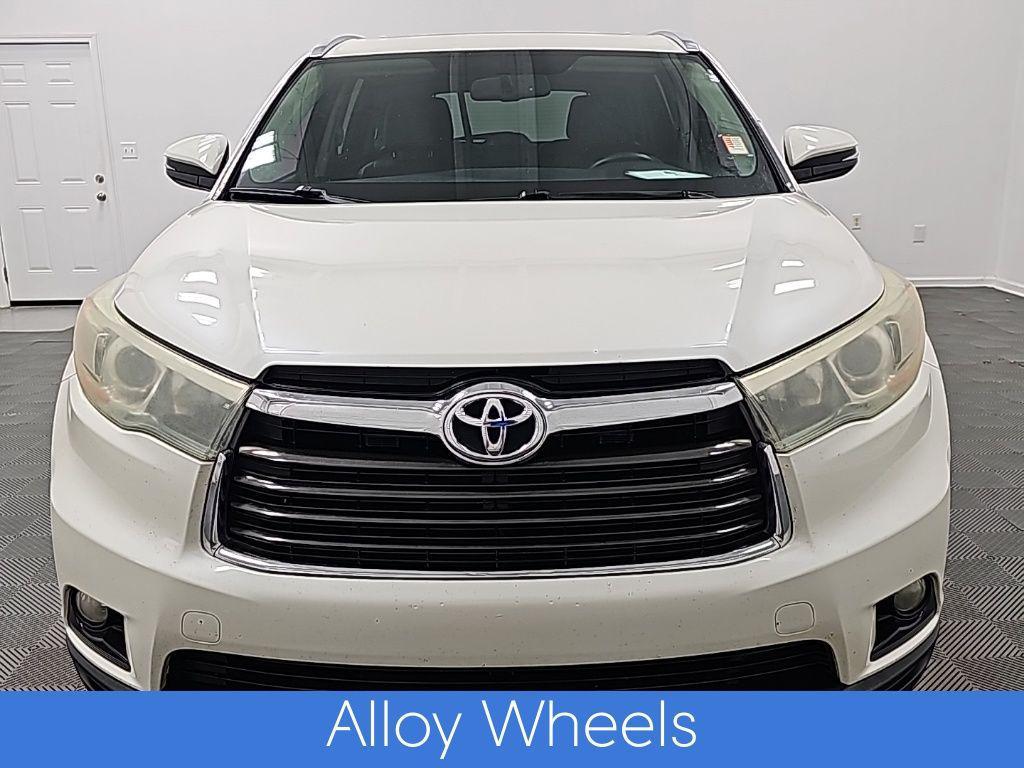used 2015 Toyota Highlander car, priced at $15,500