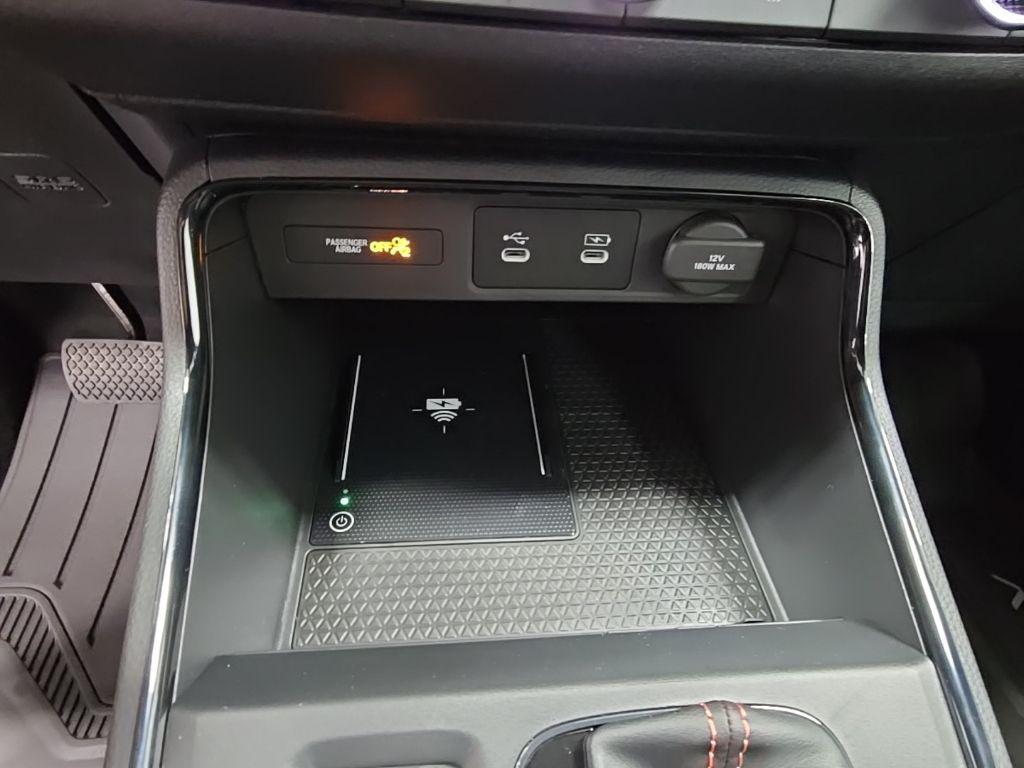 new 2026 Honda CR-V Hybrid car, priced at $39,500