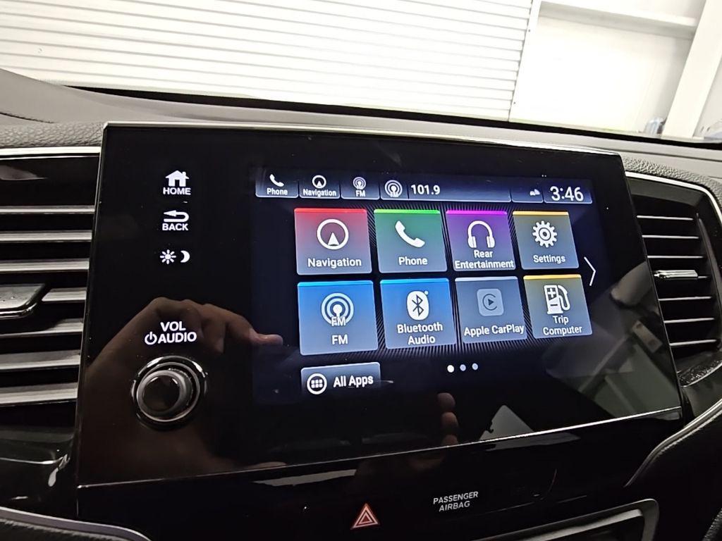 used 2021 Honda Pilot car, priced at $31,300