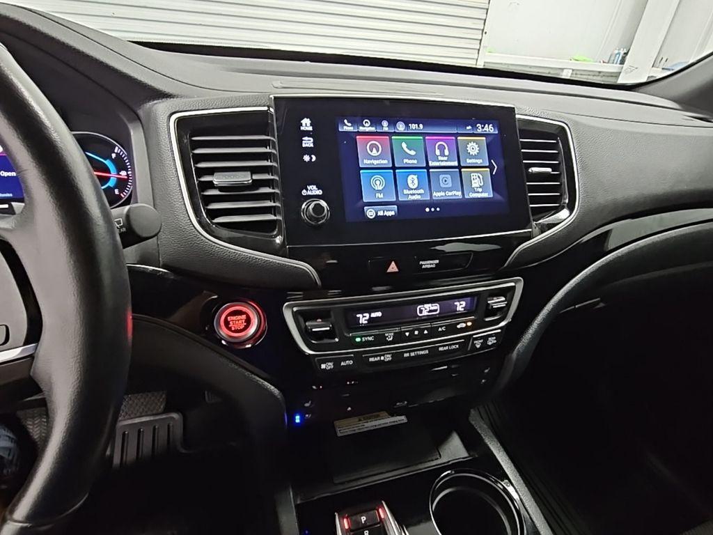 used 2021 Honda Pilot car, priced at $31,300