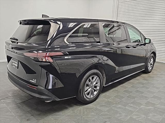 used 2023 Toyota Sienna car, priced at $32,500