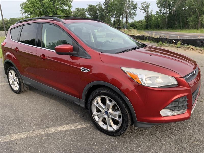 used 2013 Ford Escape car, priced at $5,999