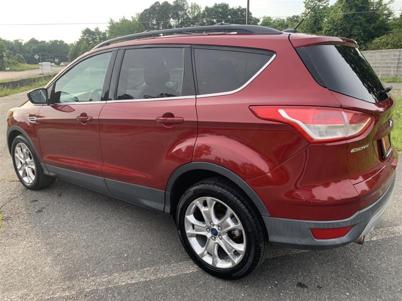 used 2013 Ford Escape car, priced at $5,999