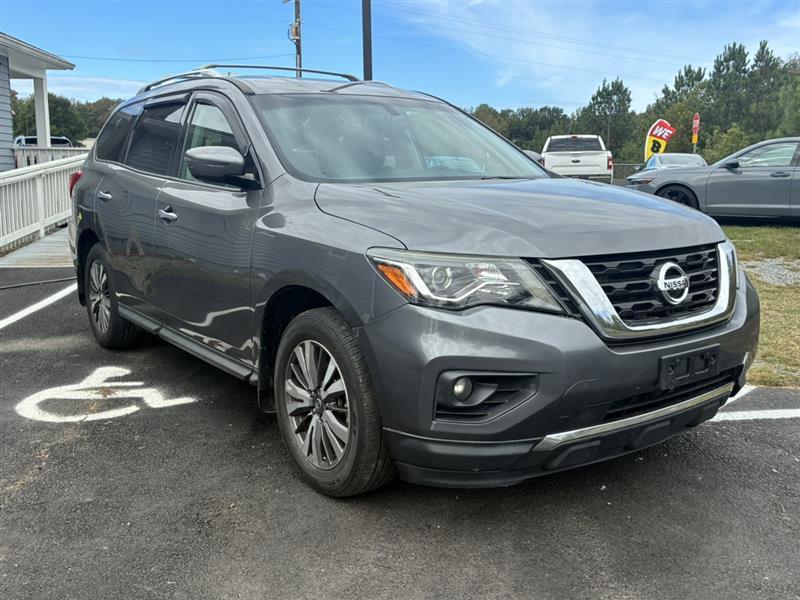 used 2017 Nissan Pathfinder car, priced at $9,999