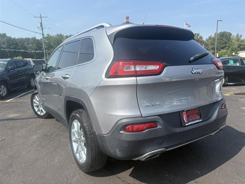 used 2015 Jeep Cherokee car, priced at $14,499