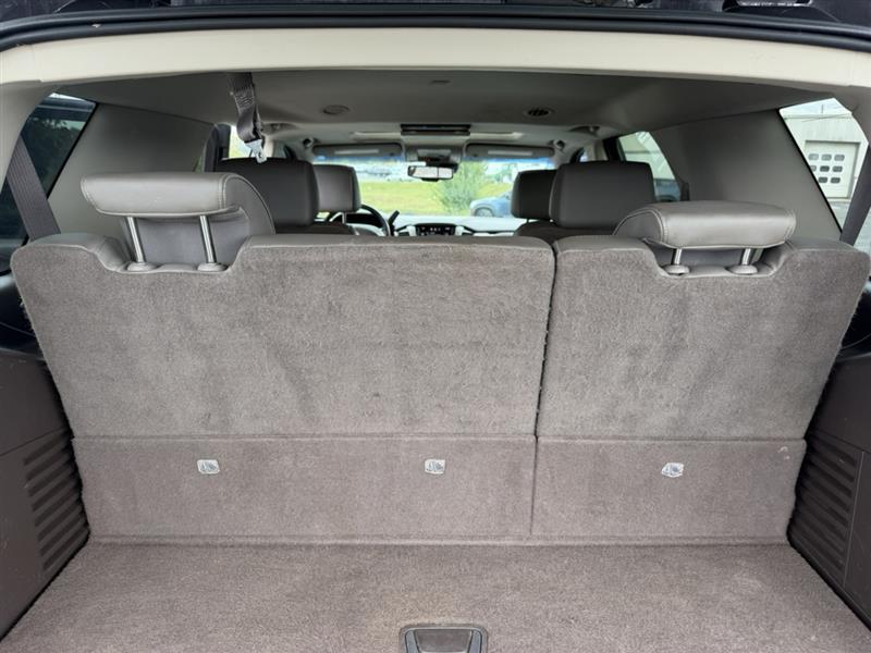 used 2015 GMC Yukon car, priced at $13,999