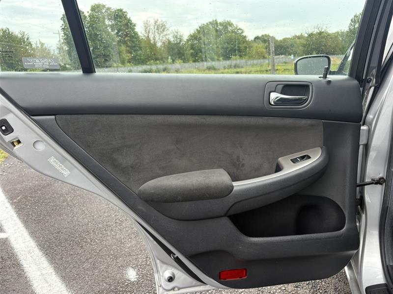 used 2007 Honda Accord car, priced at $5,999