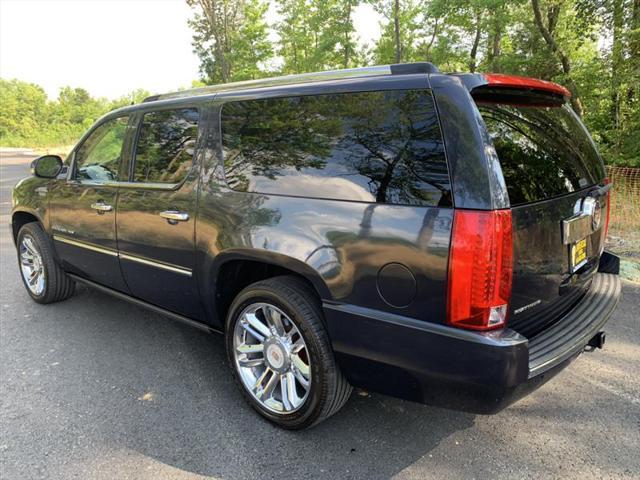 used 2013 Cadillac Escalade ESV car, priced at $15,998