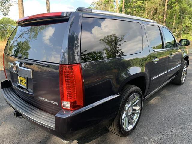 used 2013 Cadillac Escalade ESV car, priced at $15,998