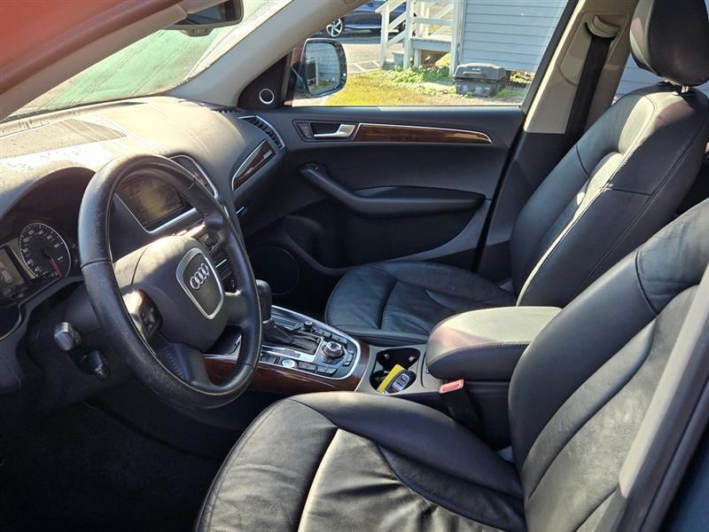 used 2009 Audi Q5 car, priced at $3,750