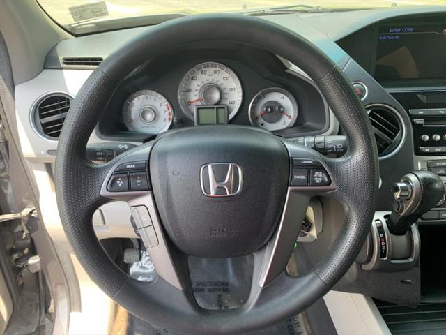 used 2013 Honda Pilot car, priced at $7,999