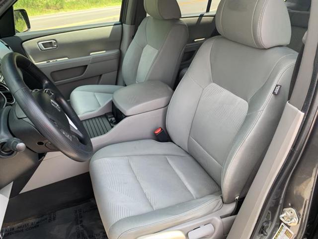 used 2013 Honda Pilot car, priced at $7,999