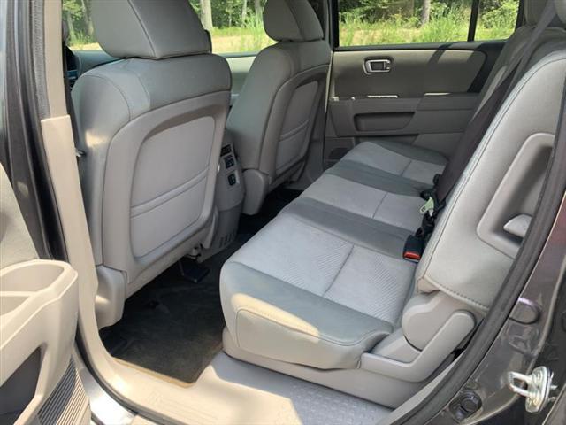 used 2013 Honda Pilot car, priced at $7,999
