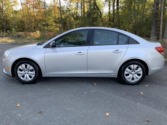 used 2013 Chevrolet Cruze car, priced at $6,749