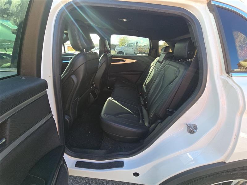 used 2020 Lincoln Nautilus car, priced at $14,999