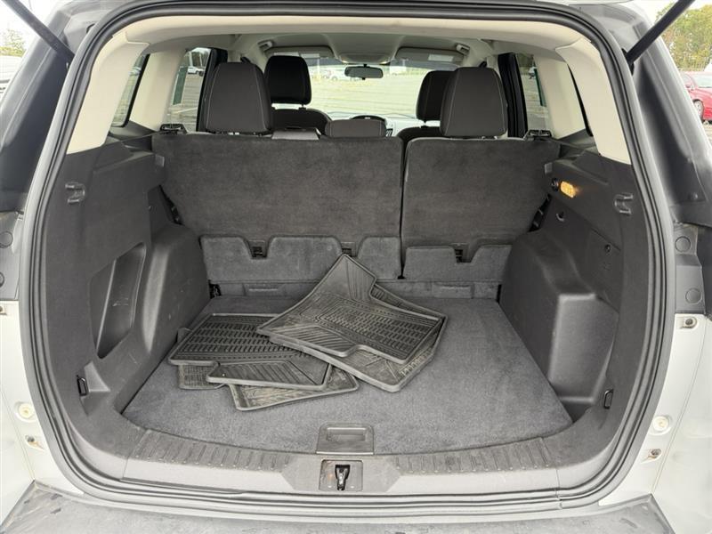 used 2015 Ford Escape car, priced at $9,999