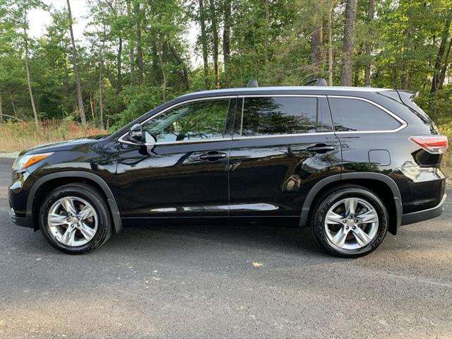 used 2015 Toyota Highlander car, priced at $15,999