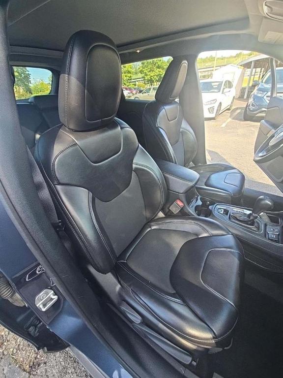 used 2020 Jeep Cherokee car, priced at $14,999