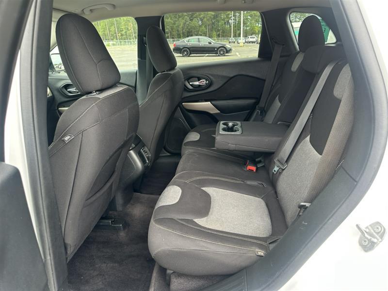 used 2018 Jeep Cherokee car, priced at $10,499