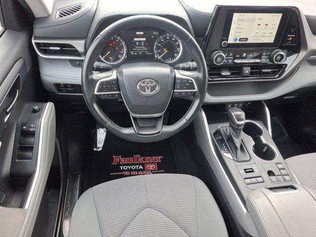 used 2023 Toyota Highlander car, priced at $33,771