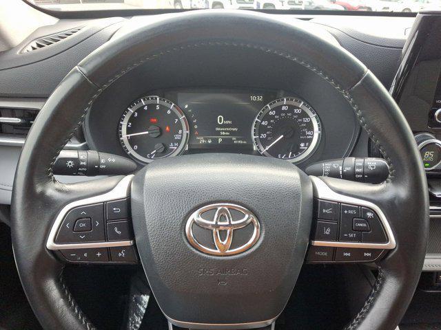 used 2023 Toyota Highlander car, priced at $33,771