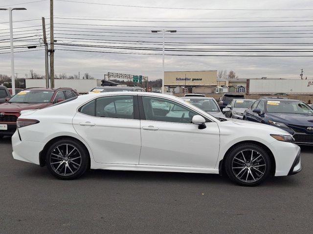 used 2024 Toyota Camry Hybrid car, priced at $28,441