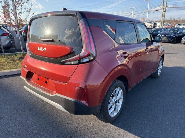 used 2025 Kia Soul car, priced at $19,347