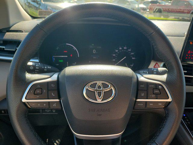 used 2023 Toyota Sienna car, priced at $42,981