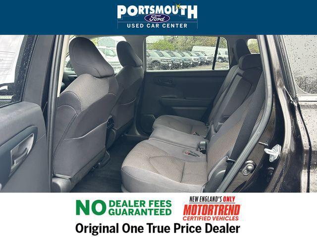 used 2022 Toyota Highlander car, priced at $34,995