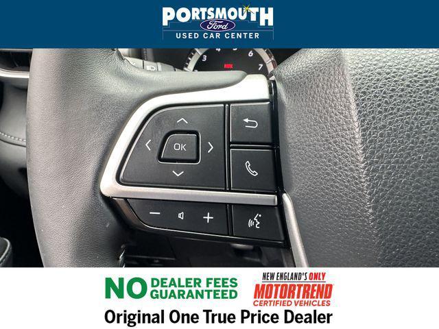 used 2022 Toyota Highlander car, priced at $34,995