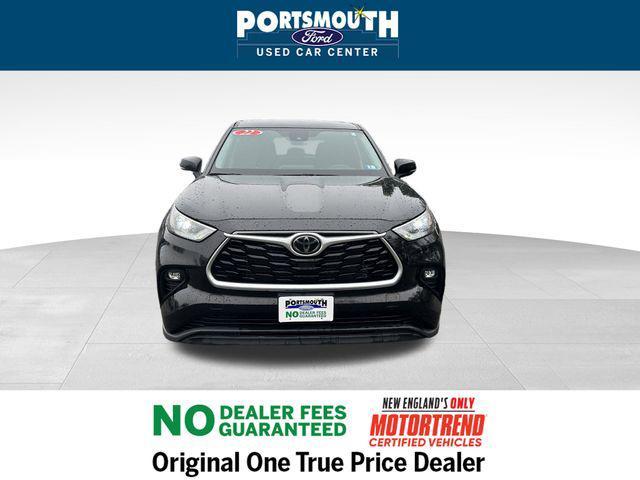 used 2022 Toyota Highlander car, priced at $34,995