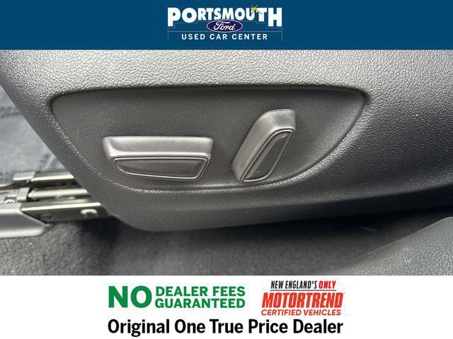 used 2022 Toyota Highlander car, priced at $34,995