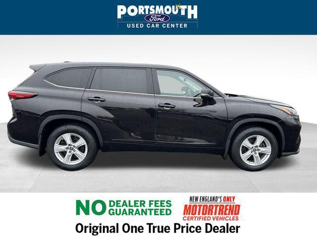 used 2022 Toyota Highlander car, priced at $34,995