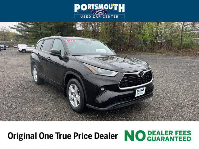 used 2022 Toyota Highlander car, priced at $34,995