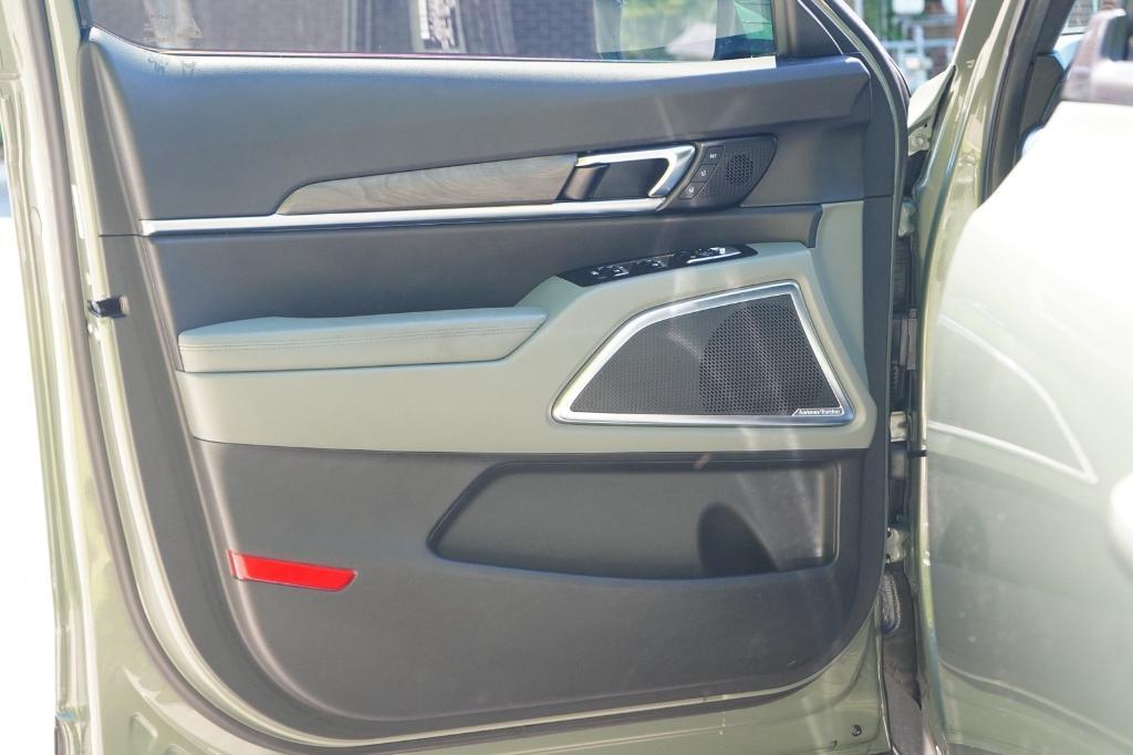 used 2023 Kia Telluride car, priced at $37,600