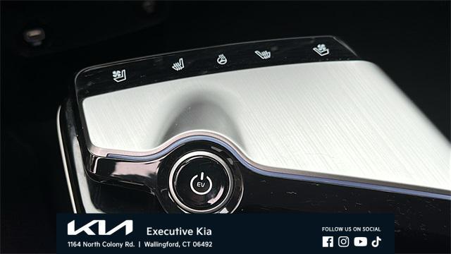 used 2023 Kia EV6 car, priced at $29,994
