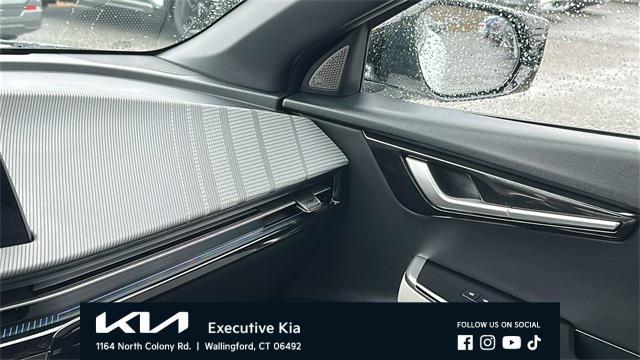 used 2023 Kia EV6 car, priced at $29,994