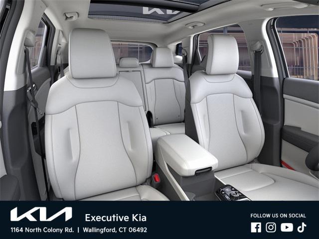 new 2025 Kia Sportage car, priced at $33,368