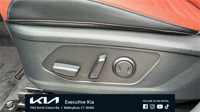 used 2025 Kia Sportage Hybrid car, priced at $33,968