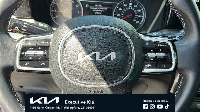 used 2023 Kia Sorento car, priced at $29,894