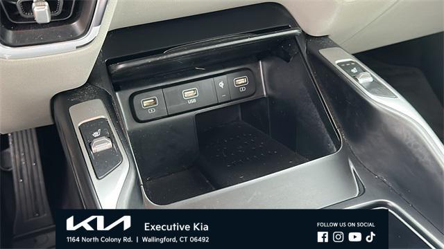 used 2023 Kia Sorento Hybrid car, priced at $32,585