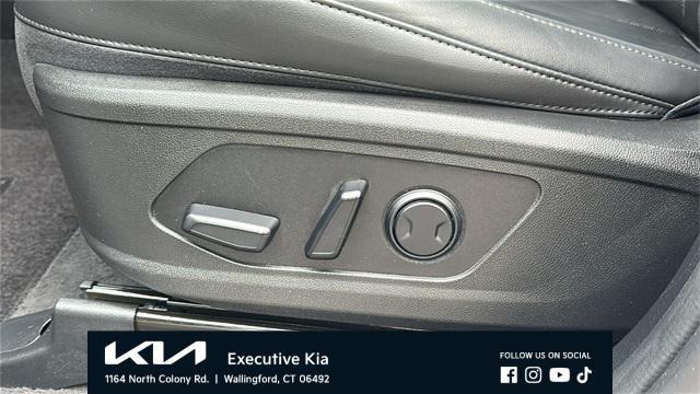 used 2023 Kia Sorento car, priced at $32,740