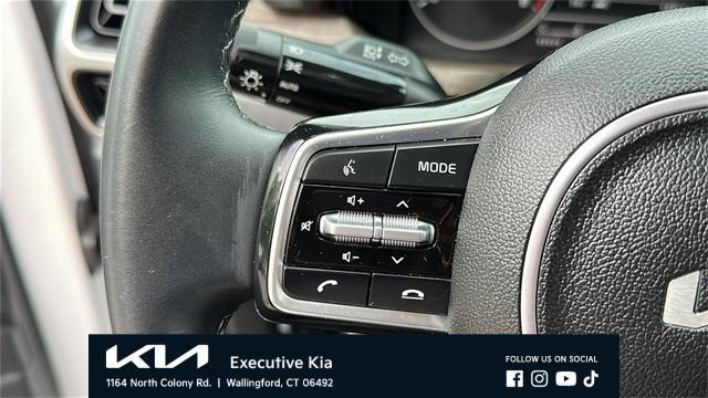 used 2023 Kia Sorento car, priced at $32,740