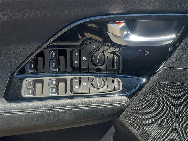 used 2021 Kia Niro Plug-In Hybrid car, priced at $25,887