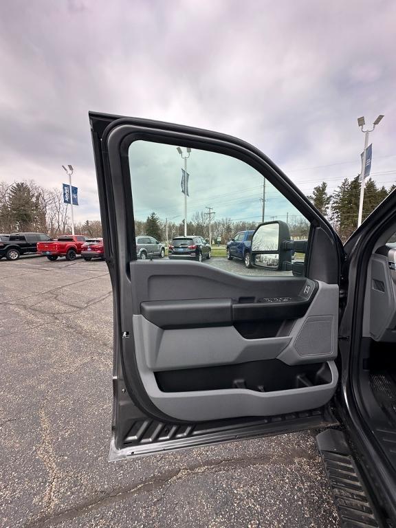 new 2024 Ford F-350 car, priced at $56,735