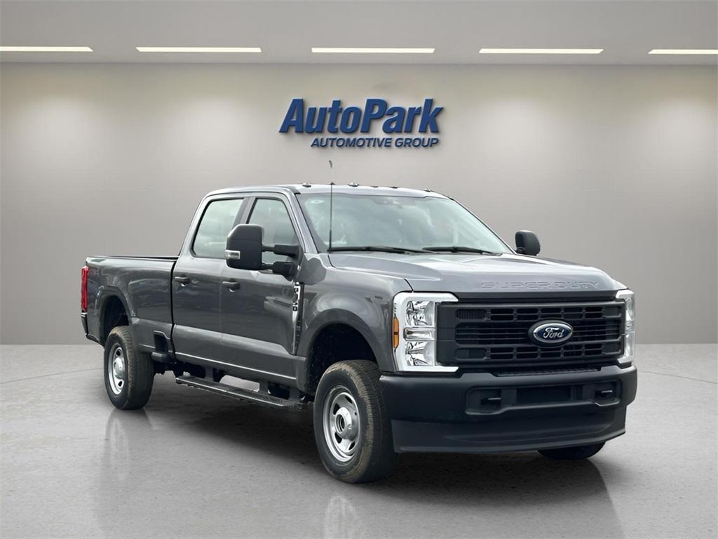 new 2024 Ford F-350 car, priced at $56,735
