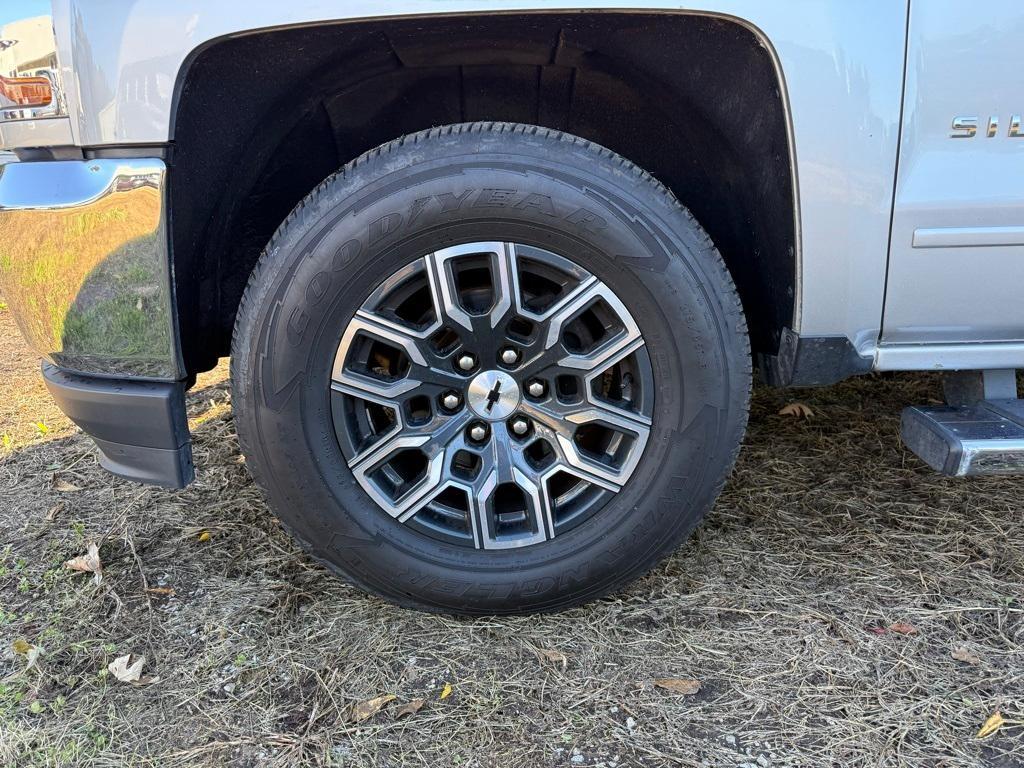 used 2018 Chevrolet Silverado 1500 car, priced at $28,391