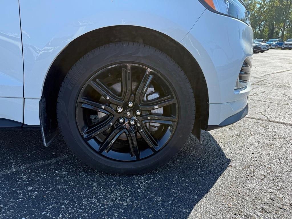 used 2023 Ford Edge car, priced at $28,546