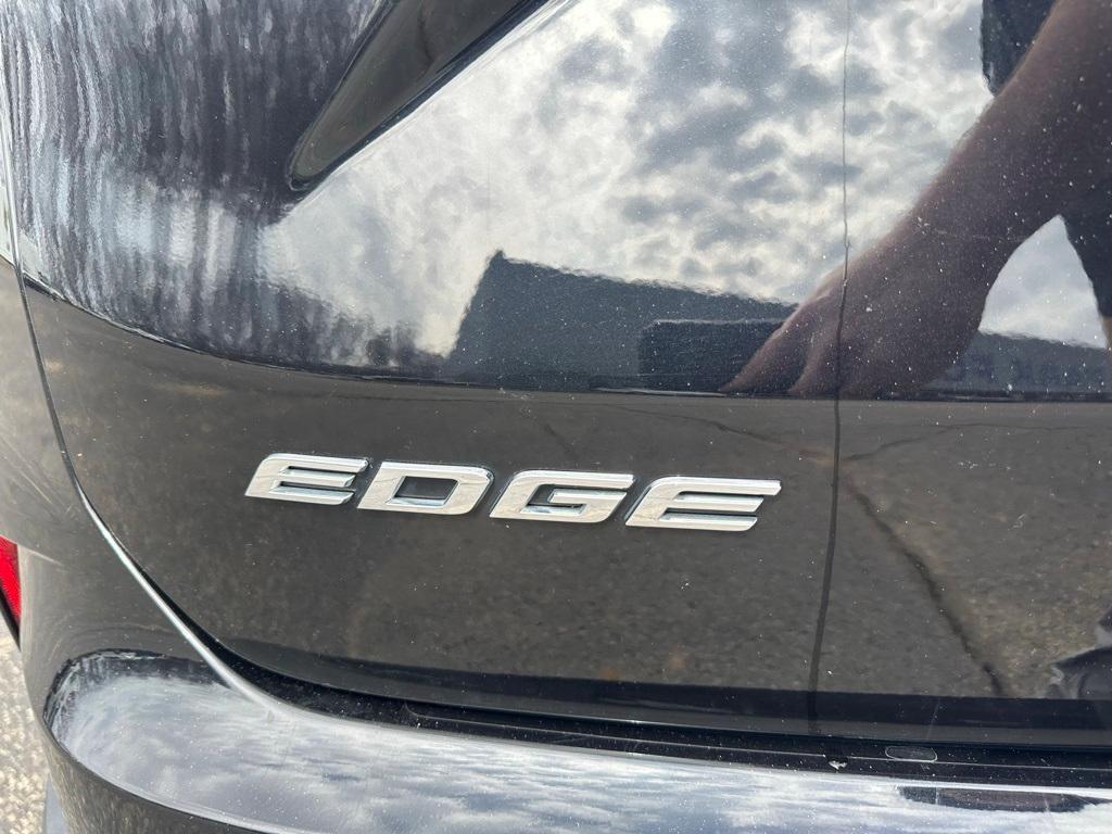 used 2019 Ford Edge car, priced at $15,995